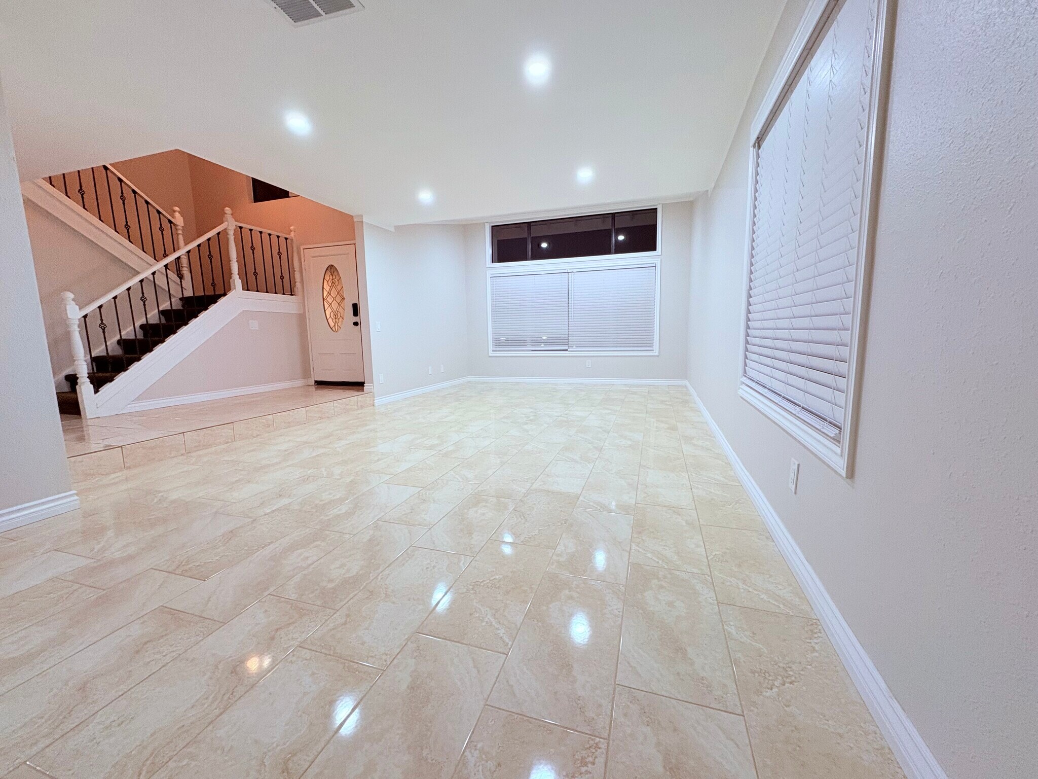 Building Photo - 660 Quince St