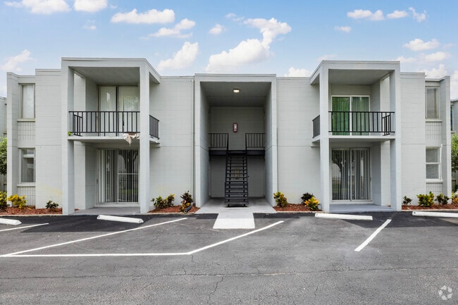 6001 S Dale Mabry Hwy Tampa, FL - South Dale Villas