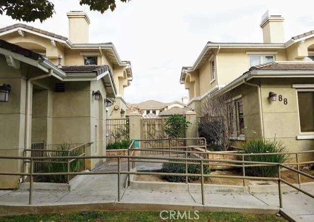 Building Photo - 88 N Roosevelt Ave