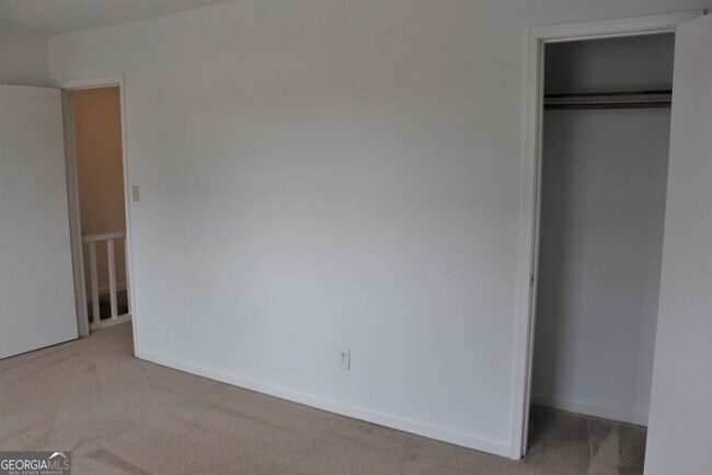 Building Photo - 116 Jackson Dr