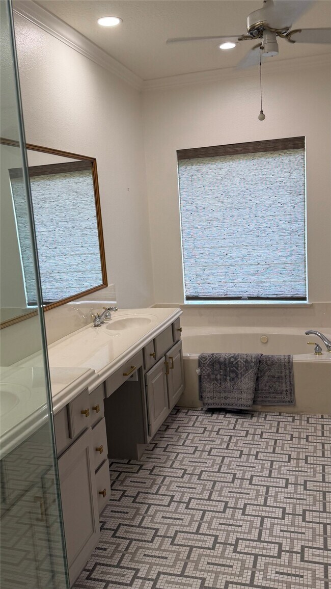 Building Photo - 13722 Aspen Cove Dr