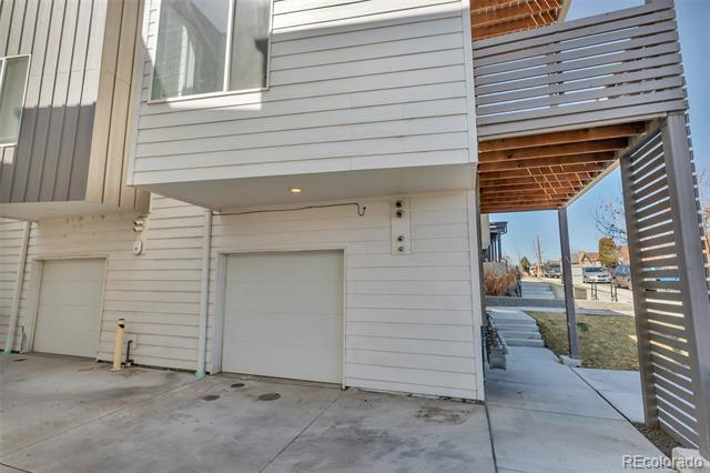 Building Photo - 1239 Tennyson St