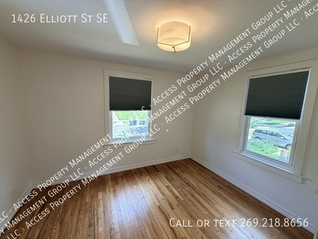 Building Photo - 1426 Elliott St SE
