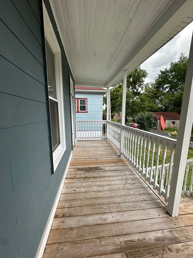 Building Photo - 3409 Brown Rd