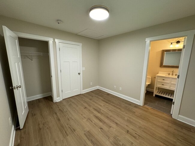 Building Photo - West AVL - Modern, 2-Bedroom Townhome