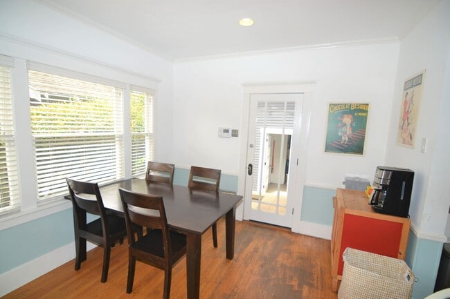 Building Photo - Beautiful Belmont Heights Home with Huge B...