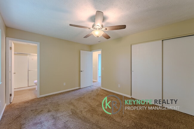 Building Photo - 1467 Hazelgrove Dr