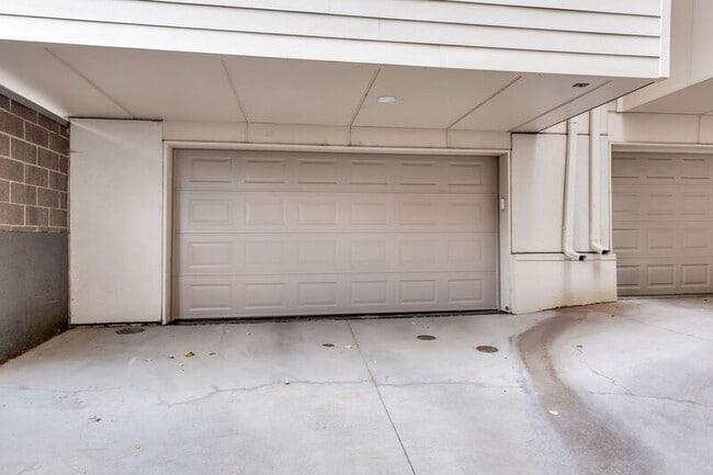 Building Photo - 4394 W 29th Ave