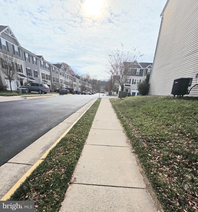 Building Photo - 203 Sage Cir