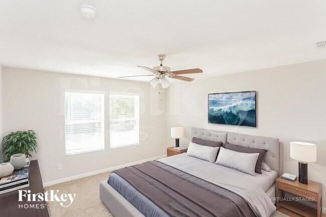 Building Photo - 1610 Cliffbrook Dr