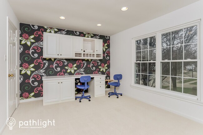 Building Photo - 903 Wellesley Pl Dr