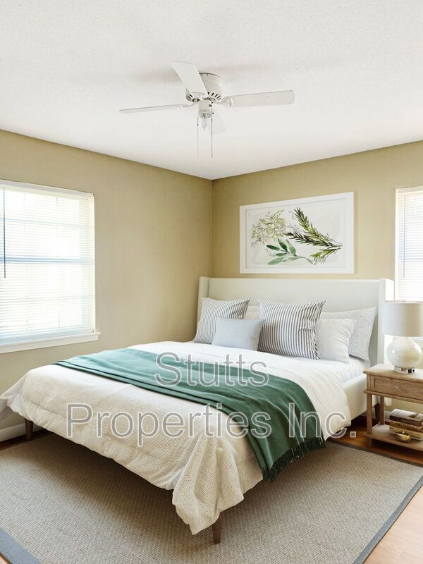 Building Photo - 1975 Darby Drive