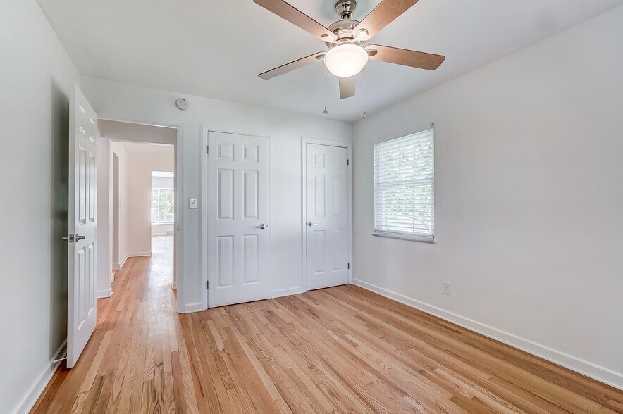 Building Photo - 227 Corona Ave