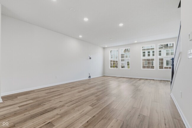Building Photo - 14549 Elsmere Ln