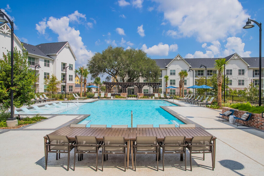 WILDWOOD - 24500 Wildwood Park Richmond TX 77469 | Apartment Finder