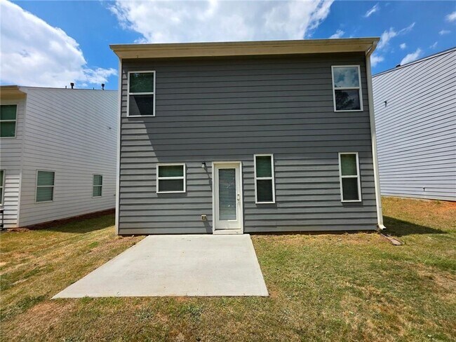 Building Photo - 85 Pointe Pl