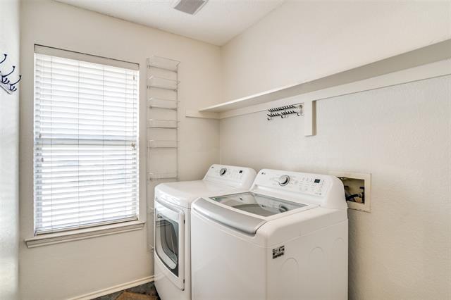 Building Photo - 3729 Sycamore Ln