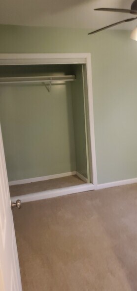 Building Photo - 32 Murray Ave