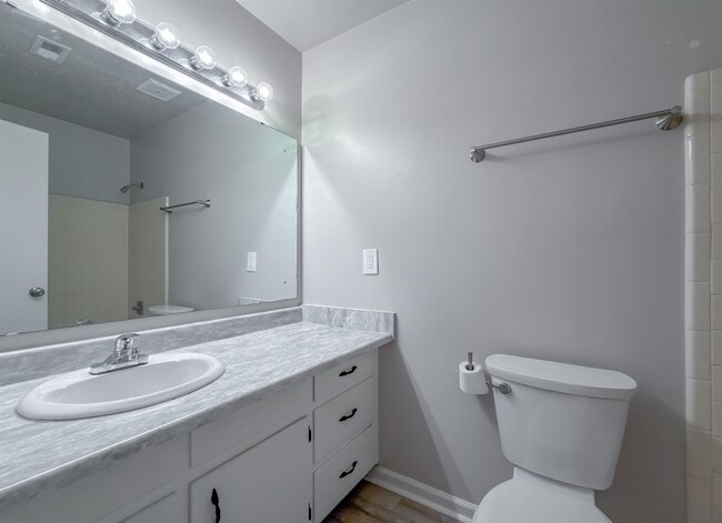 Building Photo - 3245 Whitney Dr W