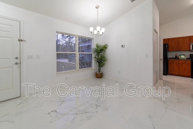 Building Photo - 5107 SW 165th St Rd