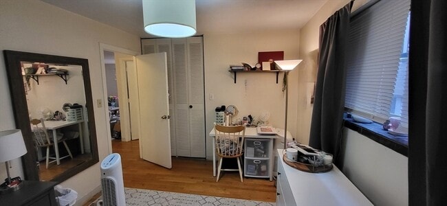 Building Photo - 239 Kelton St