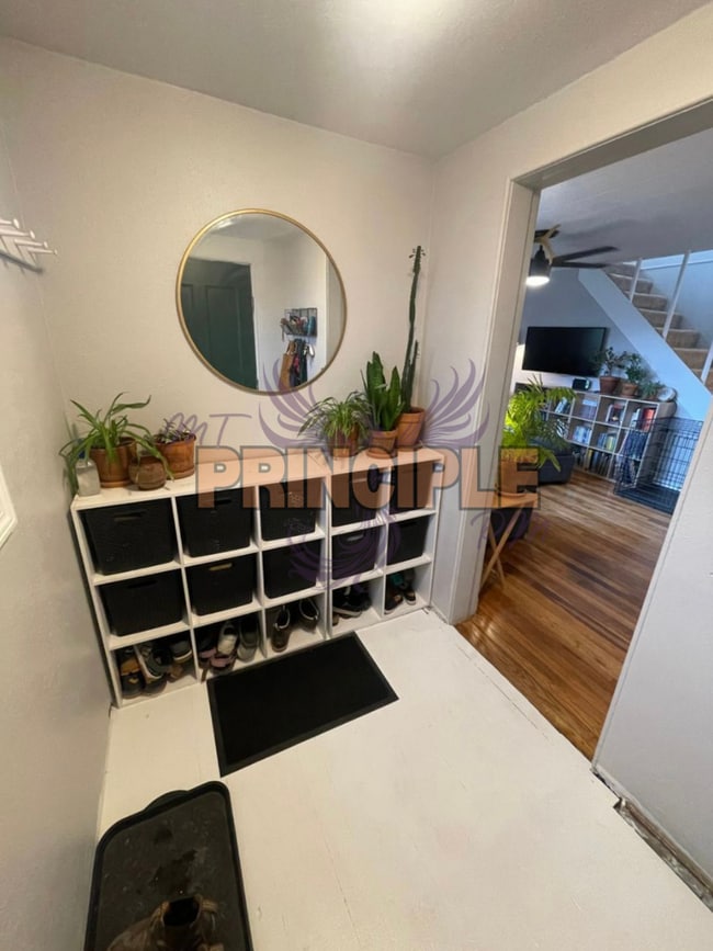 Building Photo - Adorable 3 bed house in great family frien...