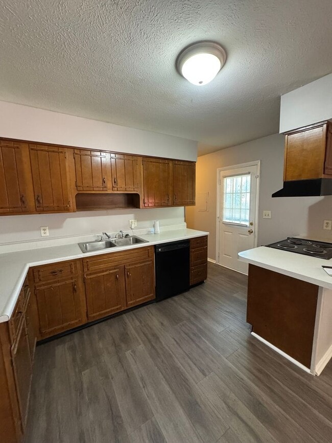 Building Photo - Warren Twp - 3 BR