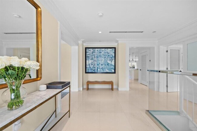 Building Photo - 6831 Sunrise Ct