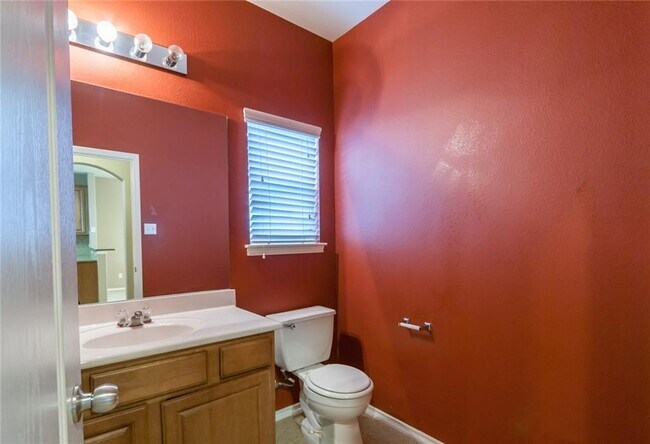 Building Photo - 642 Mcgarity-