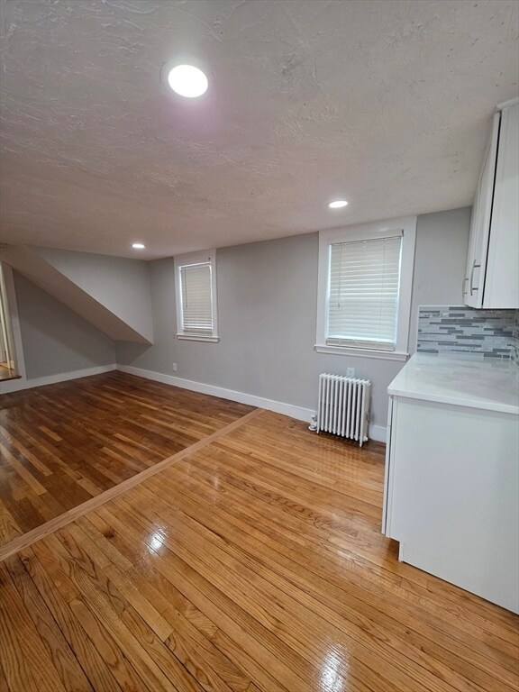 Building Photo - 154 Pleasant St