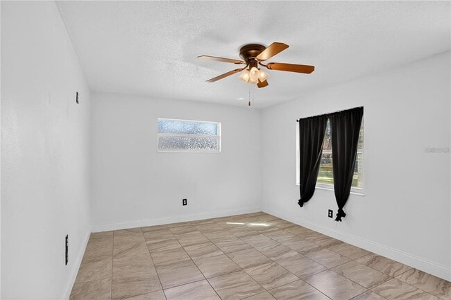Building Photo - 8071 Rhea Cir