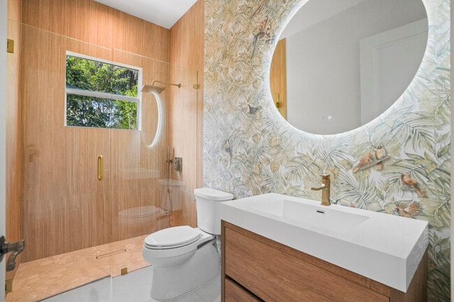 Building Photo - 3201 E Stonebrook Cir