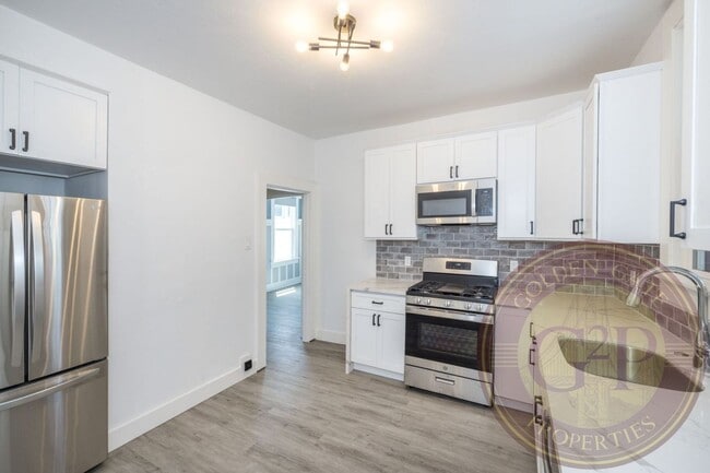 Building Photo - SOMA - 3 BR, 2 BA House 1,150 Sq. Ft. - 3D...