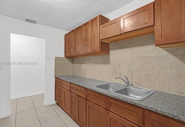 Building Photo - 3876 NW 207 St Rd