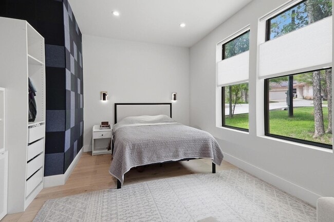 Building Photo - 201 Kahana Ln