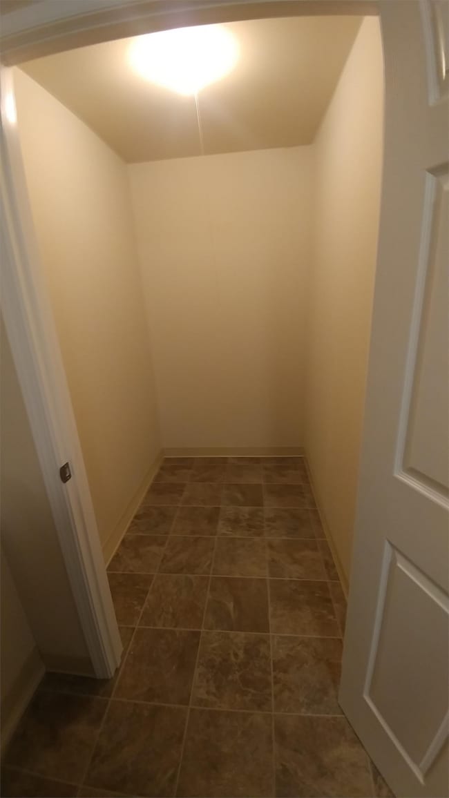 Building Photo - 1433 E Dearborn Ave