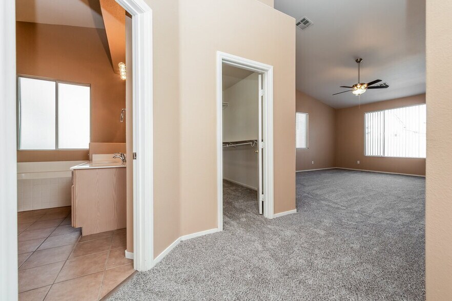 Building Photo - 5608 Rustic View Ct