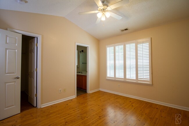 Building Photo - Townhome in 28273