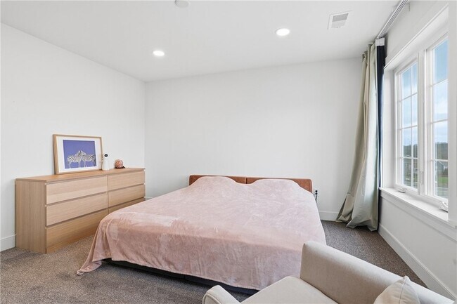 Building Photo - 4009 Cottage Wy