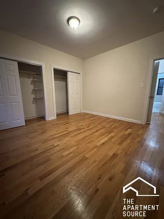 Building Photo - 1319 Oak Ave