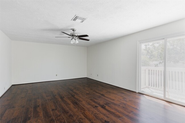 Building Photo - 1210 Westgreen Blvd