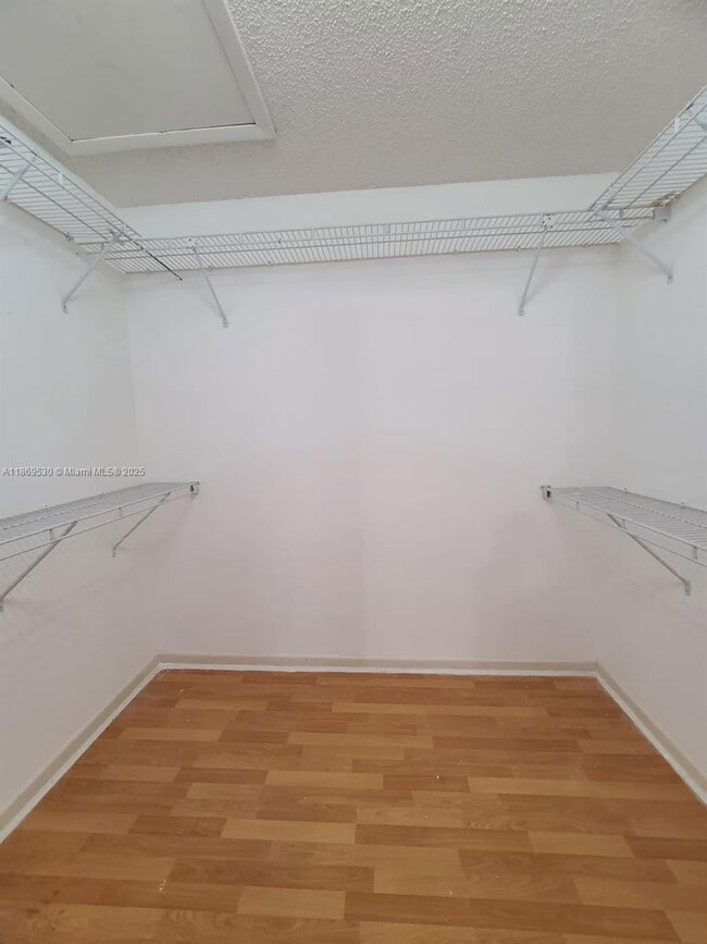 Building Photo - 305 NW 109th Ave