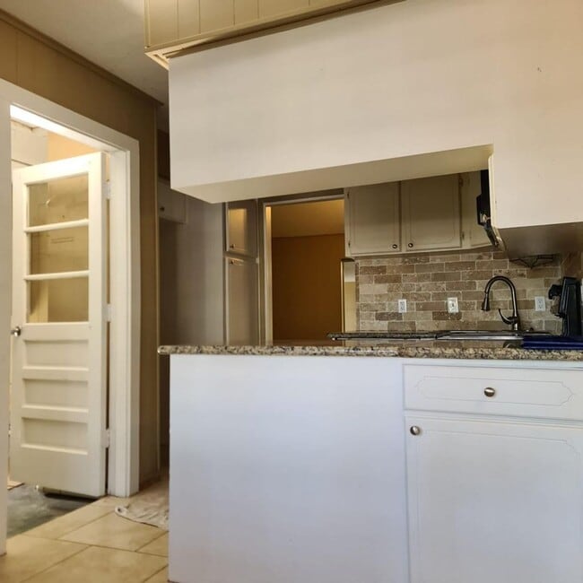 Building Photo - Beautiful 3 bedroom home in Angleton TX