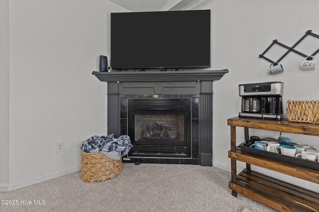 Building Photo - 8246 English Saddle Dr