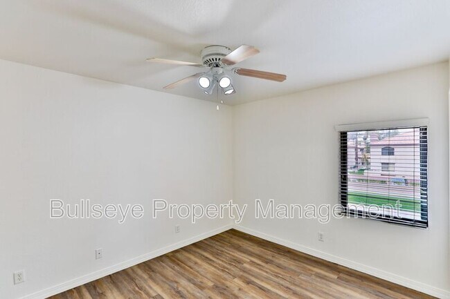 Building Photo - 330 S Beck Ave