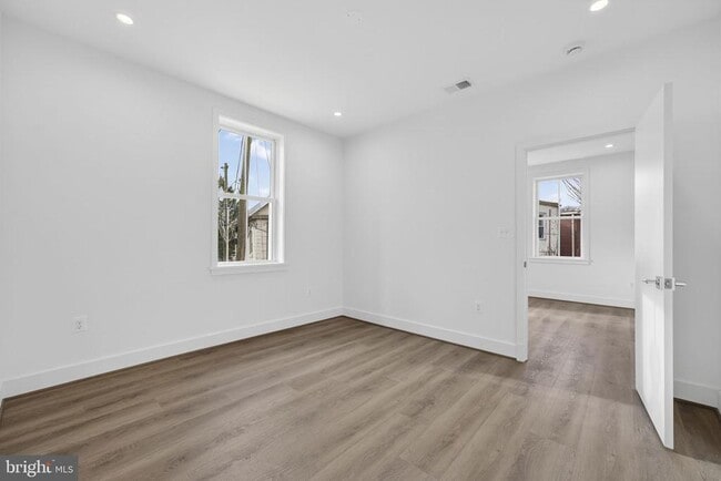 Building Photo - 117 N 21st St