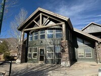 Building Photo - 1820 Fox Bay Dr