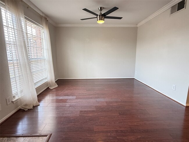 Building Photo - 11550 Chimney Rock Rd
