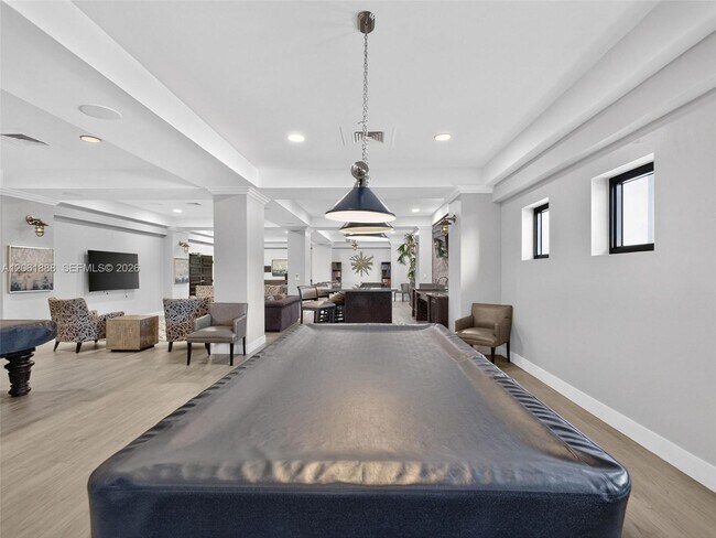 Building Photo - 2501 S Ocean Dr
