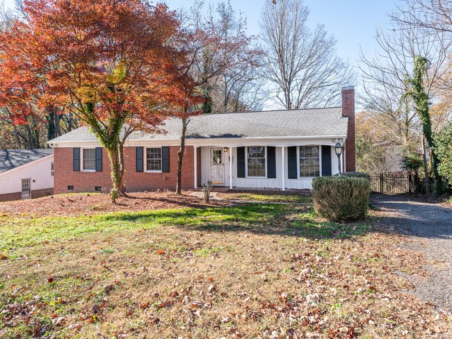 Building Photo - Lovely Three Bed Two Bath Home in Gastonia!